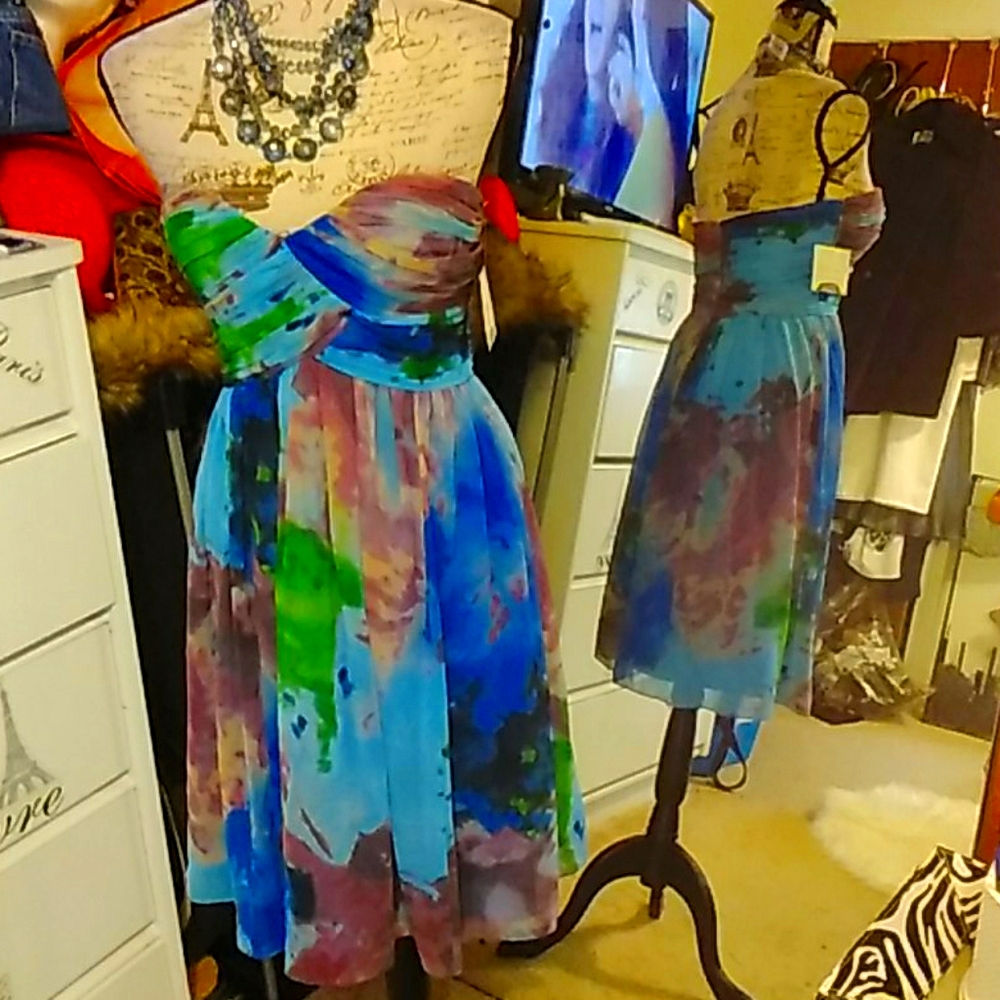 Beautiful dress by Donna Morgan NWT